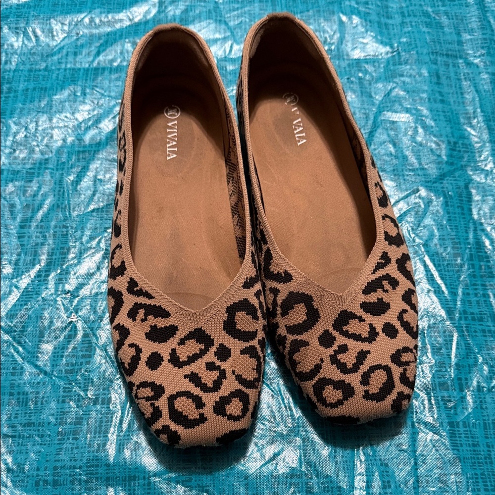 Vivaia Leopard Print Women's Flats